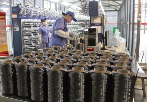 碳纤维的原丝制备及其复合材料应用技术
